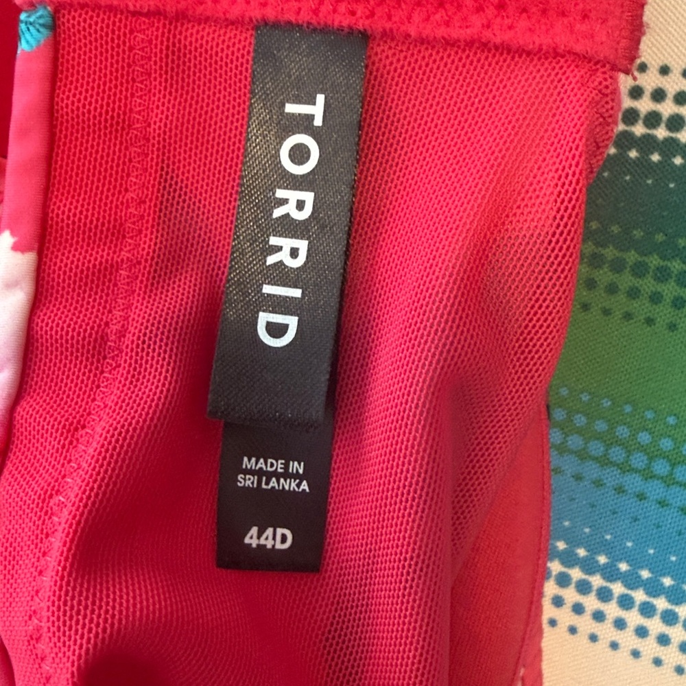 torrid Hot Pink Floral wireless Bra with Multicolor Accents - Picture 3 of 3